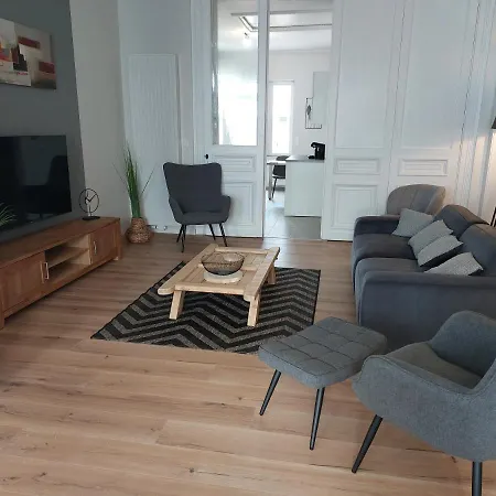 Louise B, B Comme Belle Epoque Saint-Amand-les-Eaux